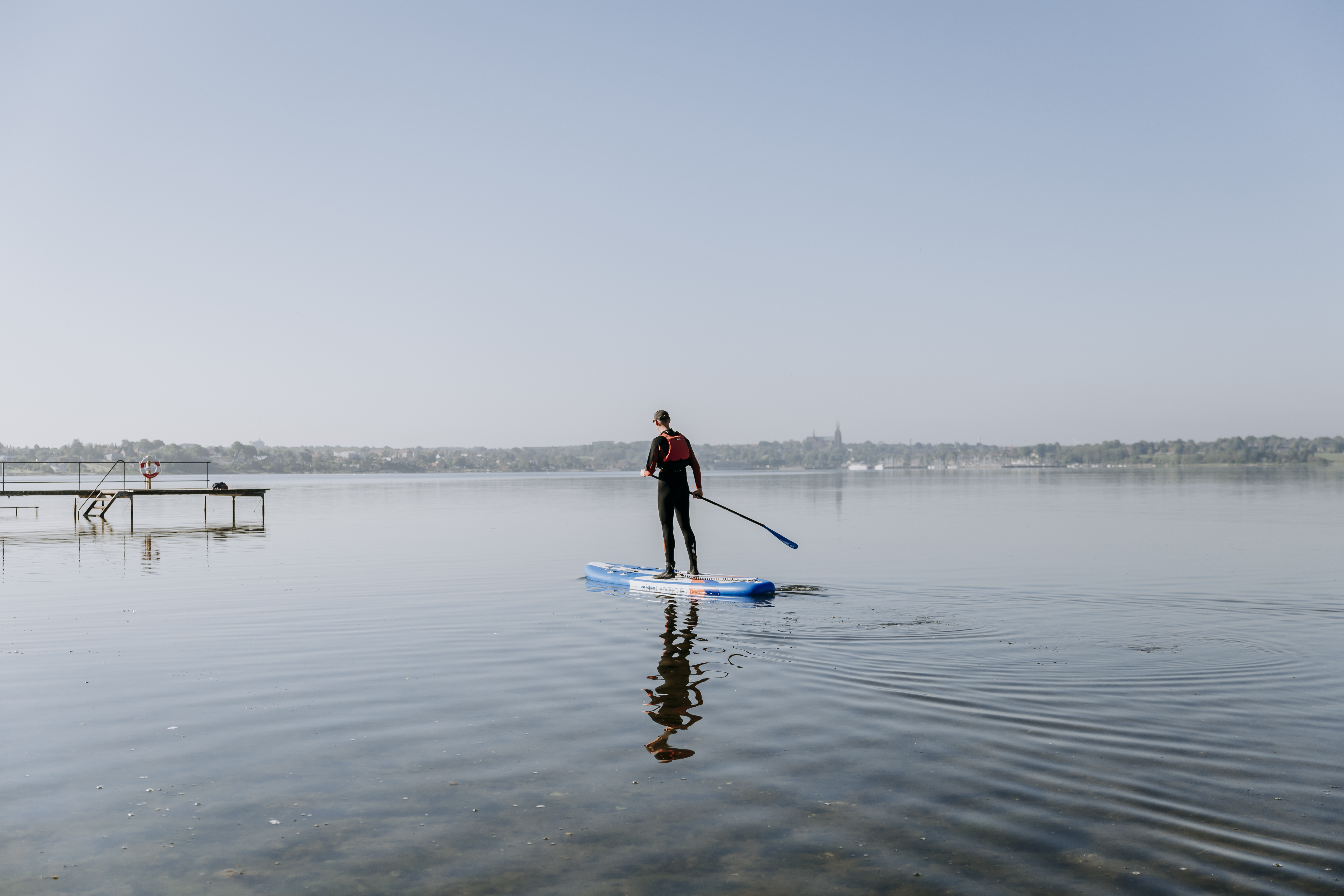 SUP på Roskilde Fjord, vandet er stille